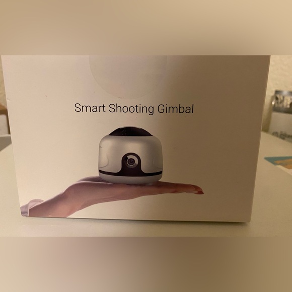 Gimbal Camera 360 Degree Smart Shooting Phone Holder - Picture 6 of 7
